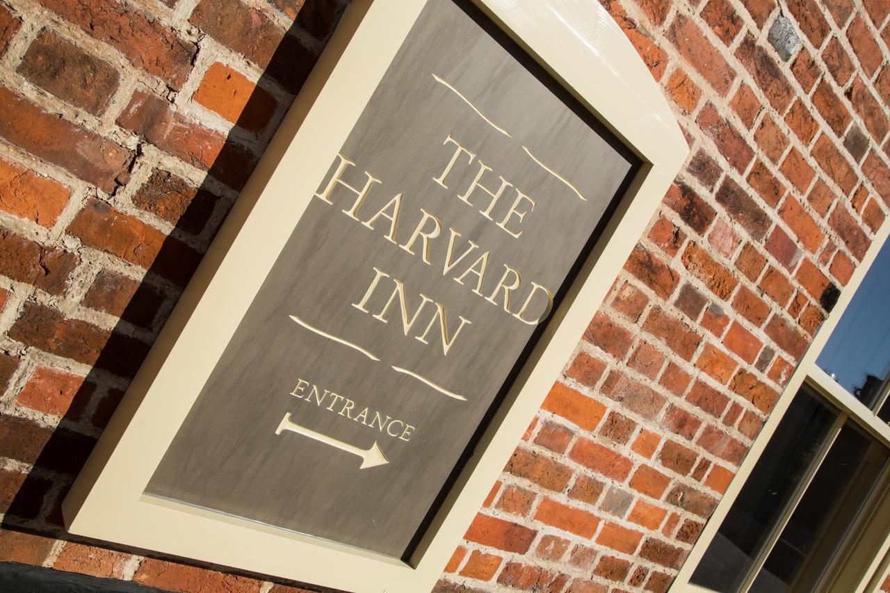 The Harvard Inn Stock Exteriör bild